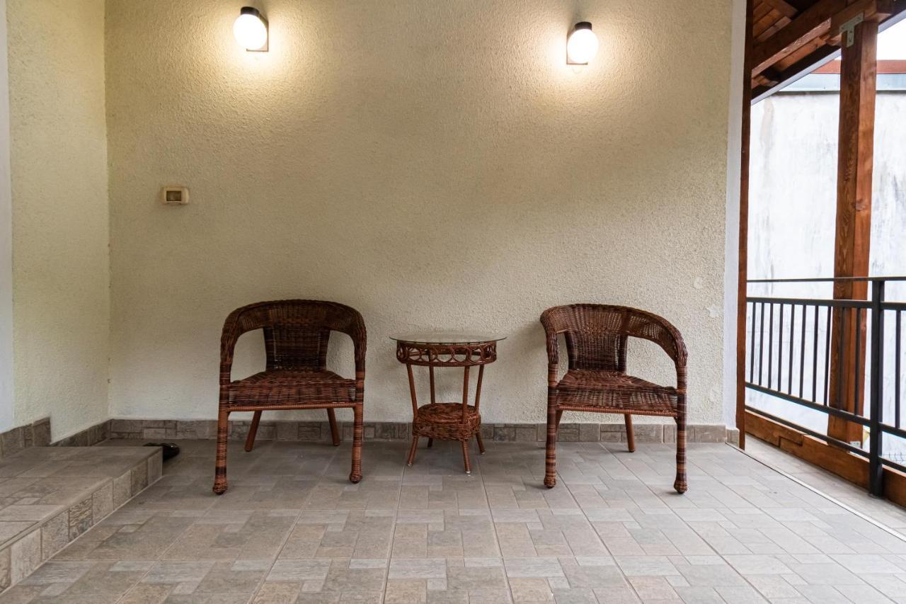 48 Beautiful Building Within Moments From The Old Town Of