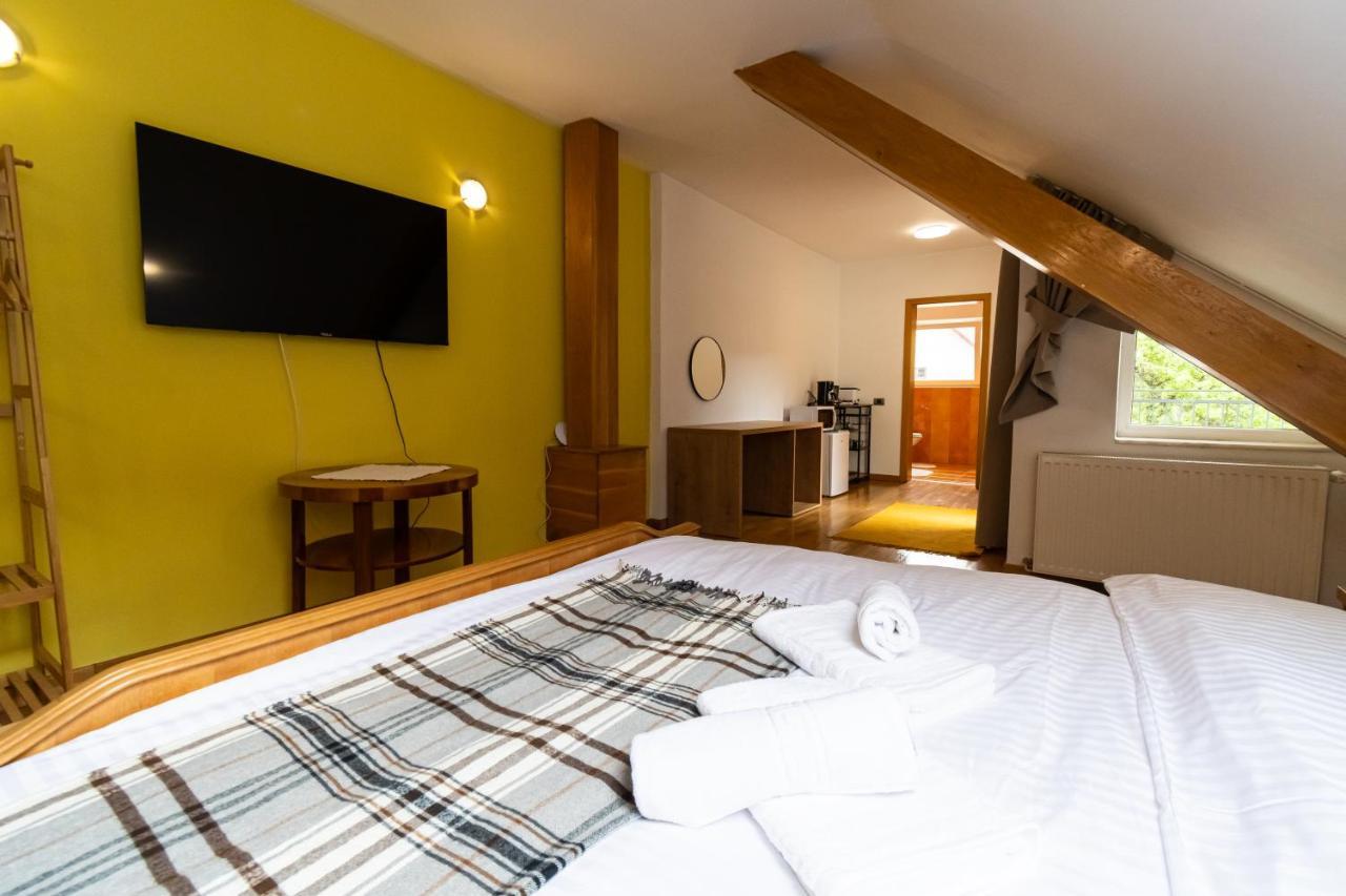 48 Beautiful Building Within Moments From The Old Town Of Apartament